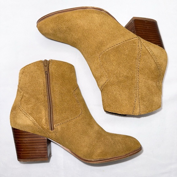 ALDO Ankle Booties - Picture 8 of 9